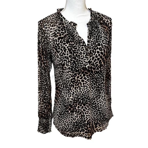 Adrienne Vittadini Leopard Print Silky Long sleeved Top Size S - Picture 1 of 9